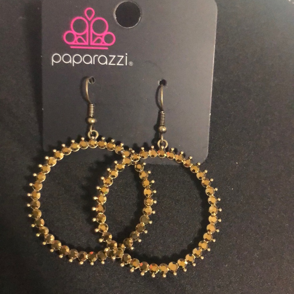 Earrings - Picture 7 of 8